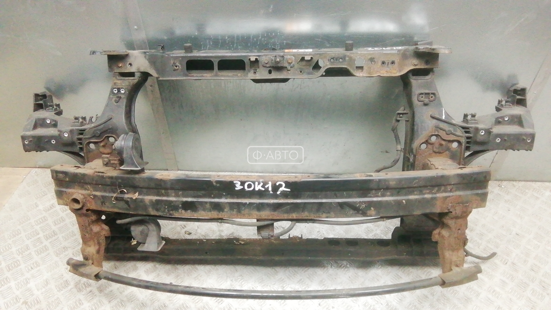 Передняя панель крепления облицовки (телевизор)