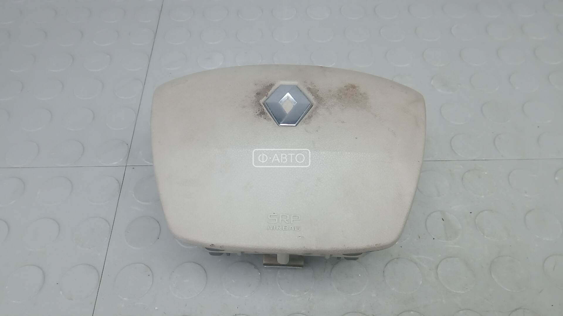 Подушка безопасности водителя