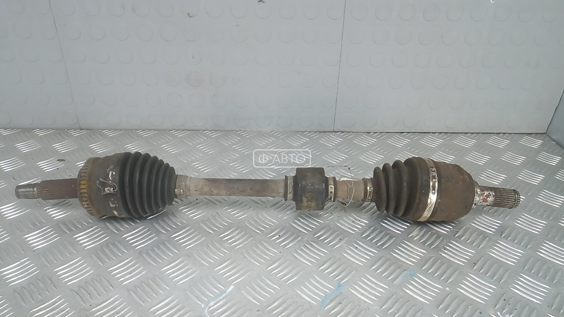 Привод передний левый