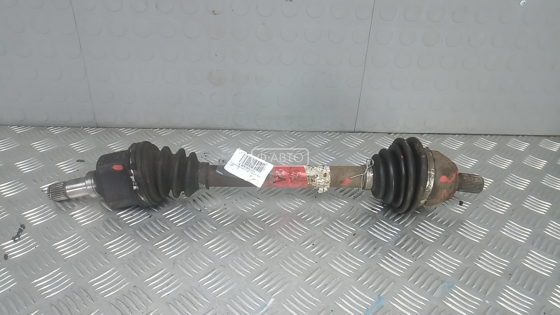 Привод передний левый