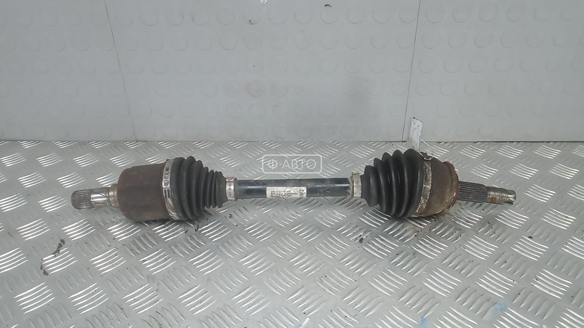 Привод передний левый