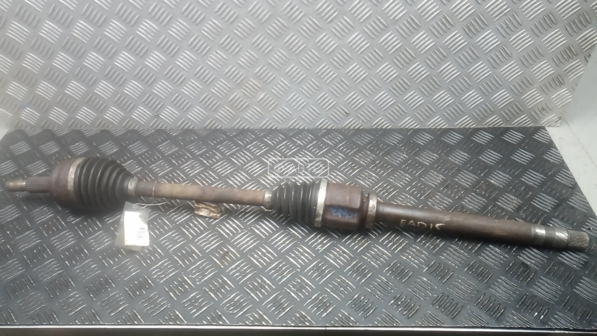 Привод передний правый