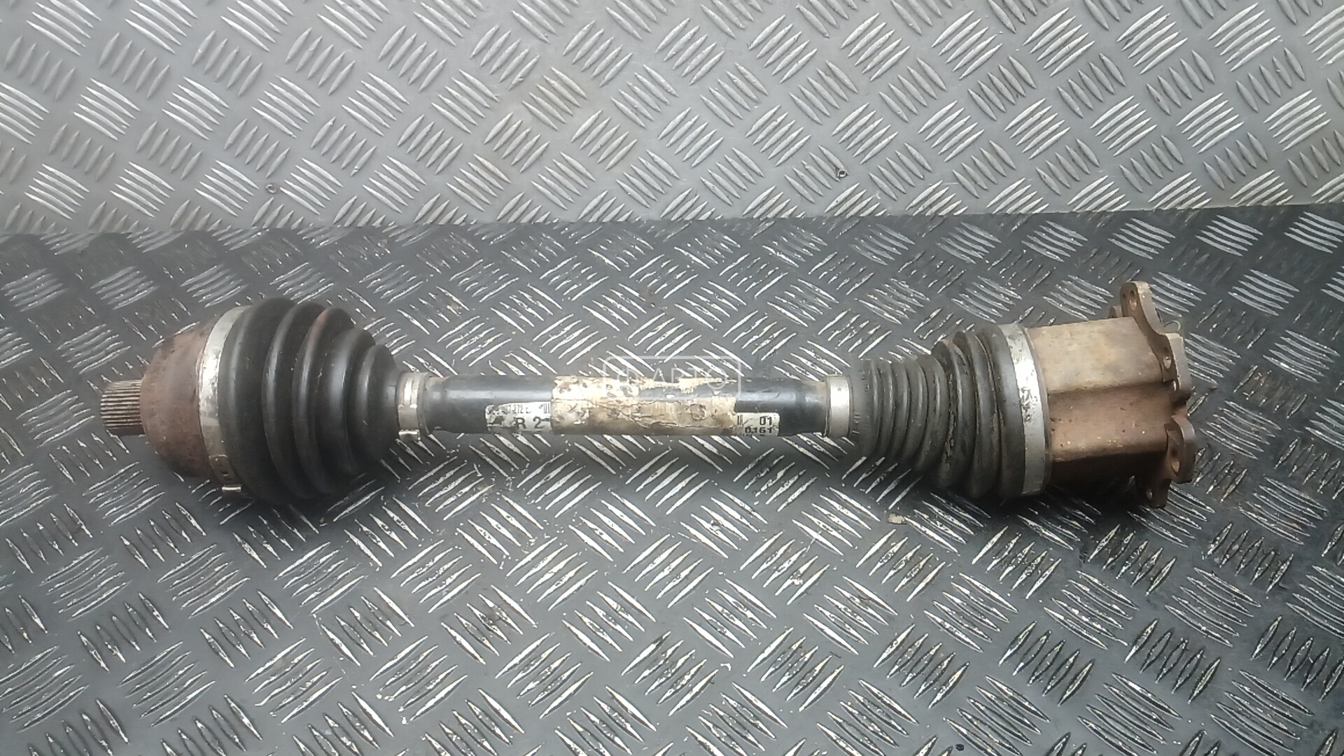 Привод передний правый