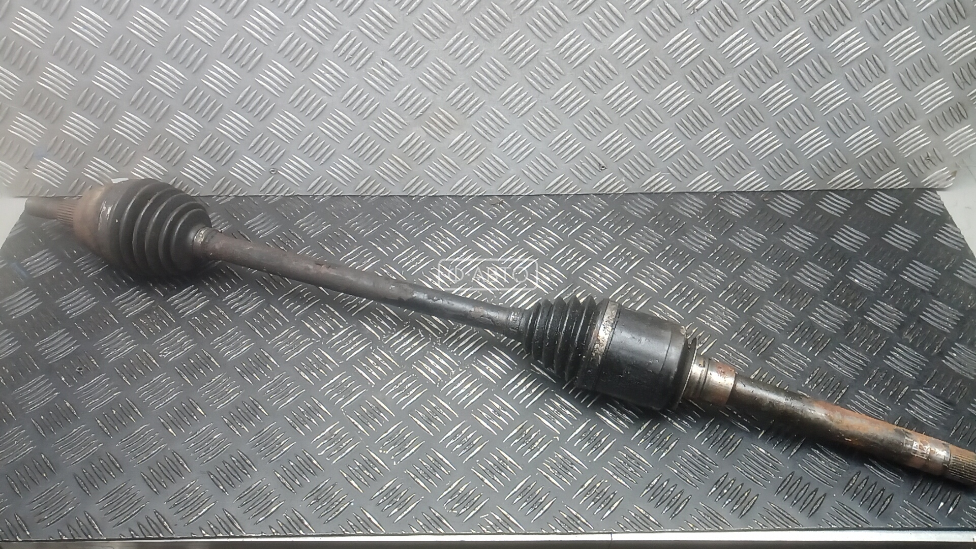 Привод передний правый