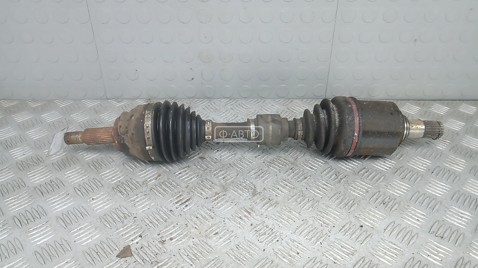 Привод передний левый