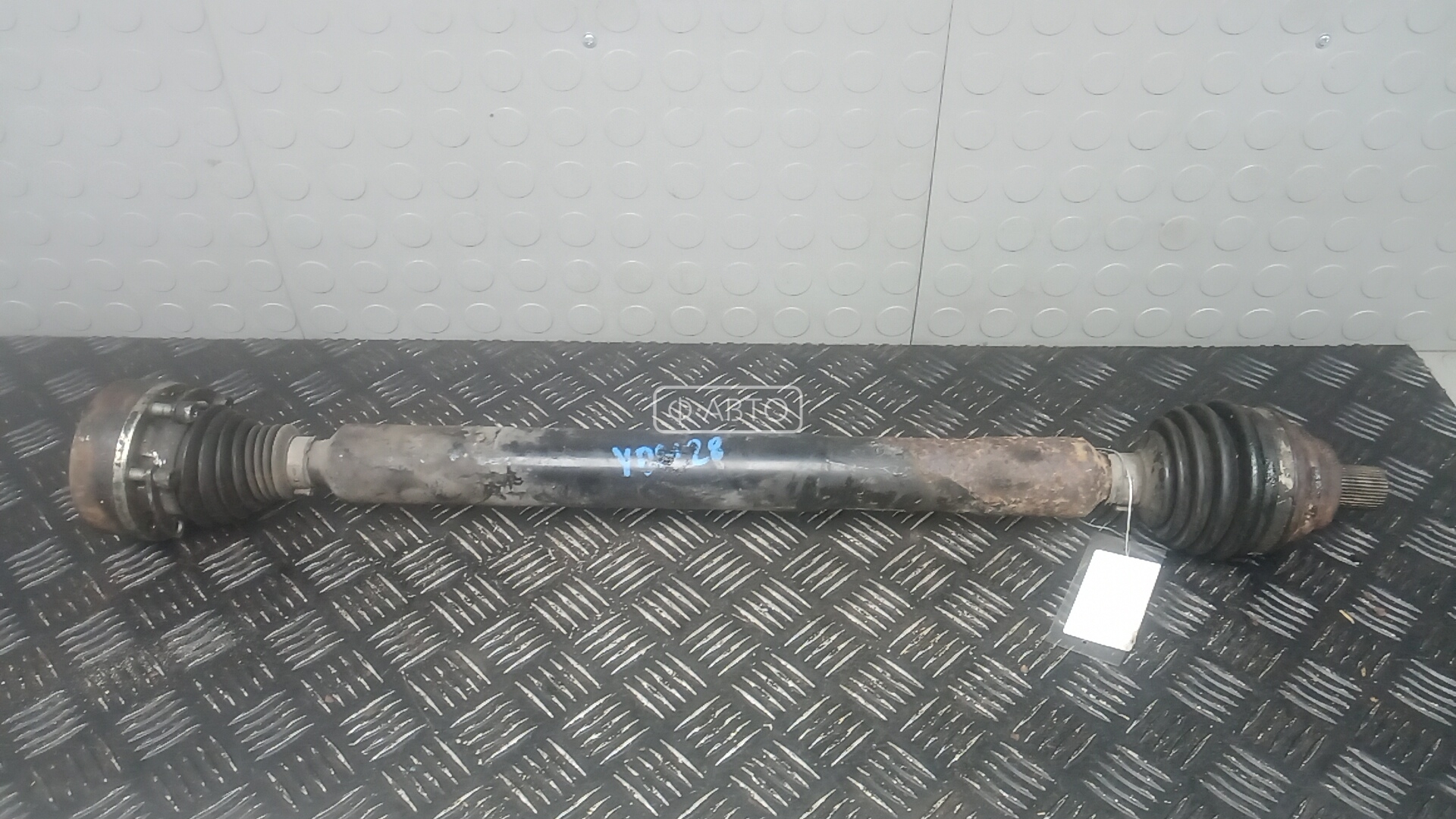 Привод передний правый