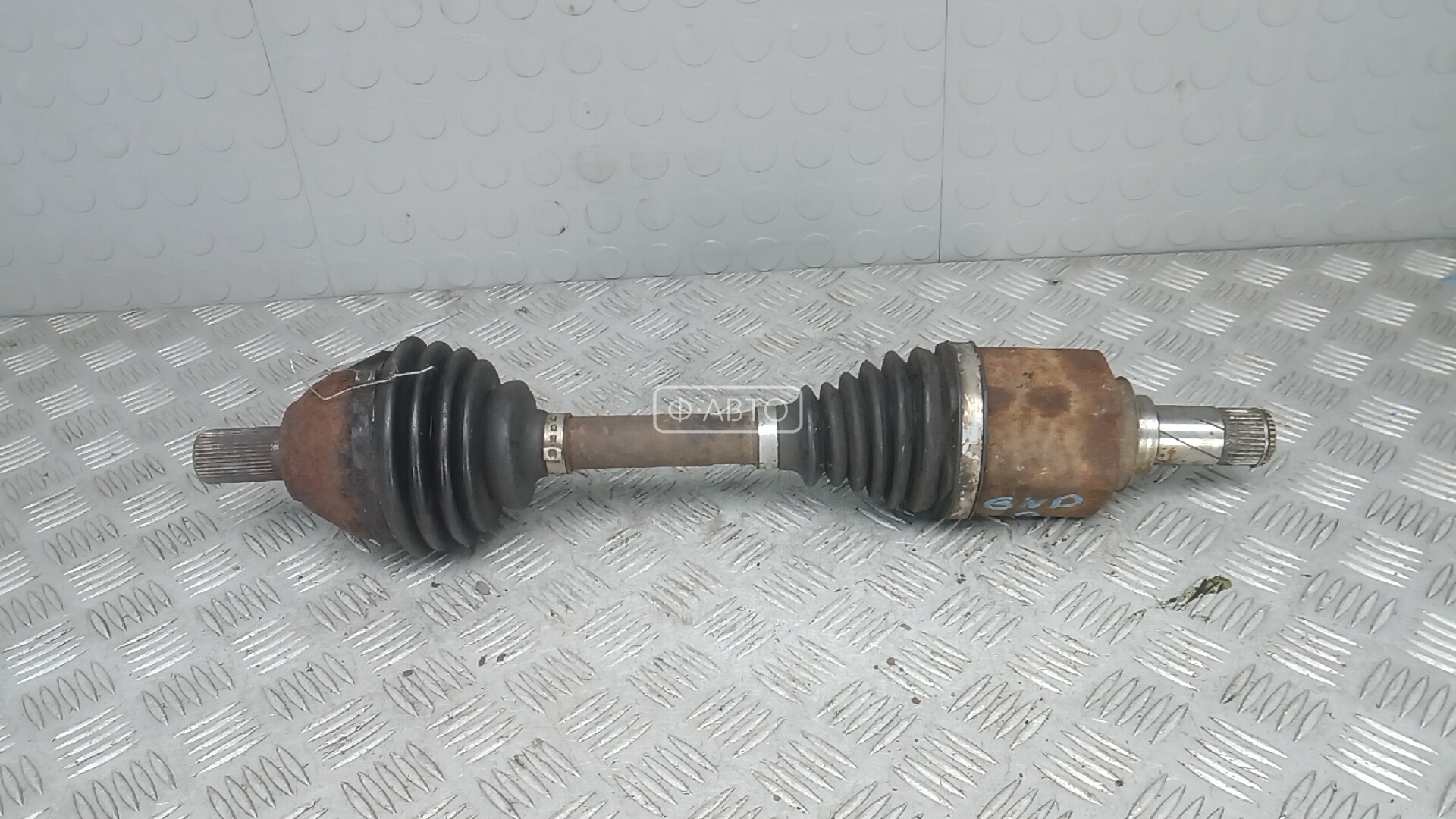 Привод передний левый