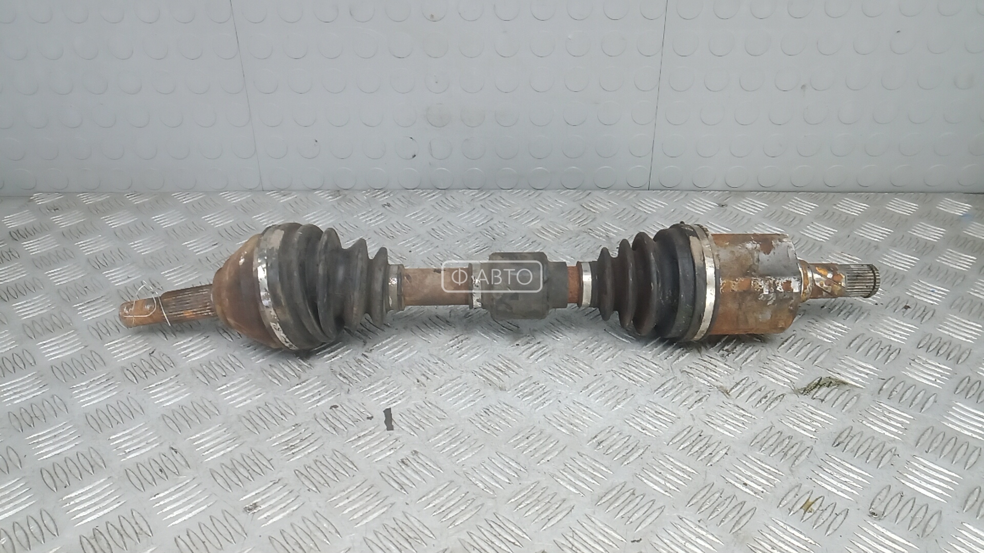 Привод передний левый