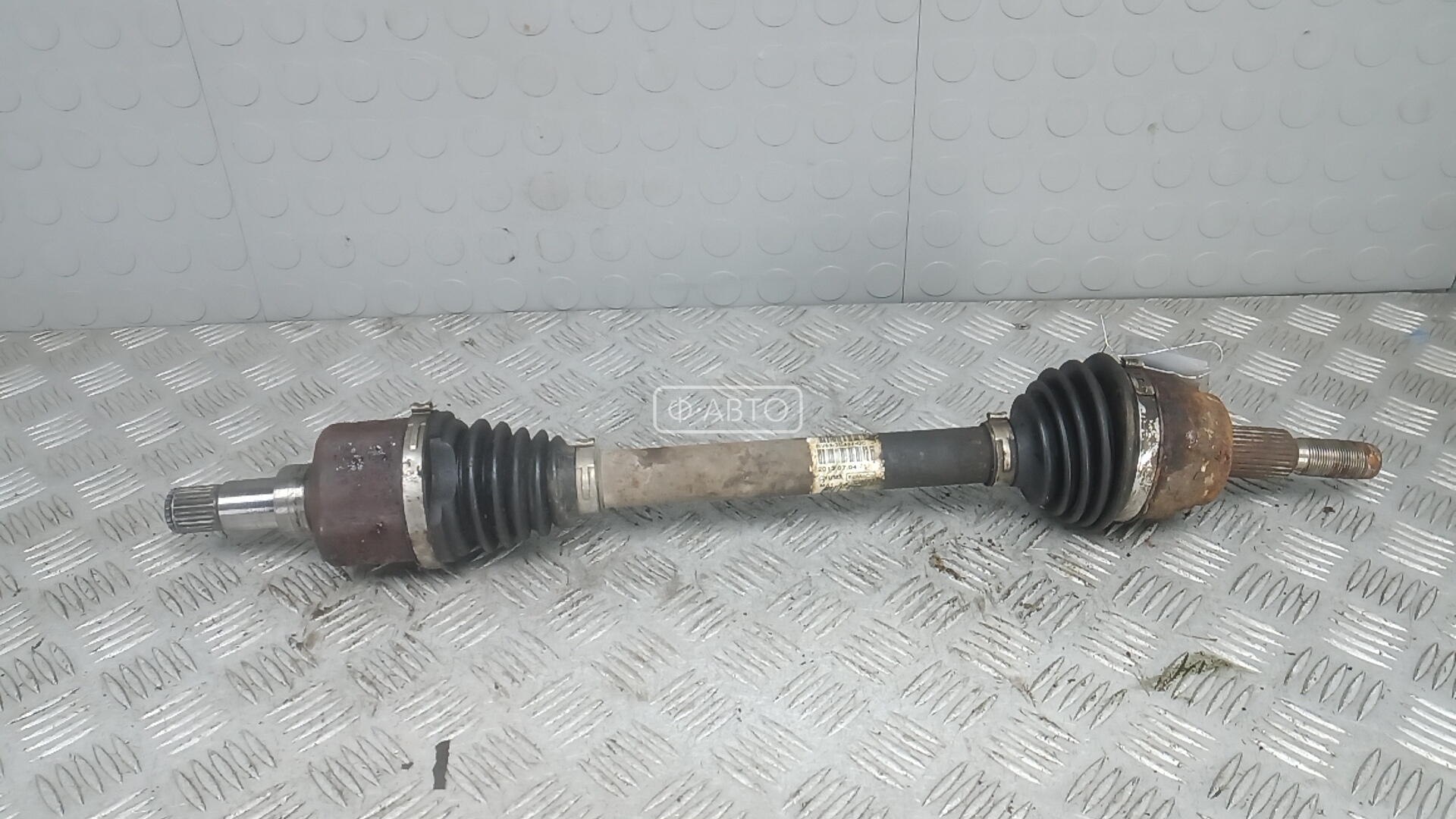 Привод передний левый