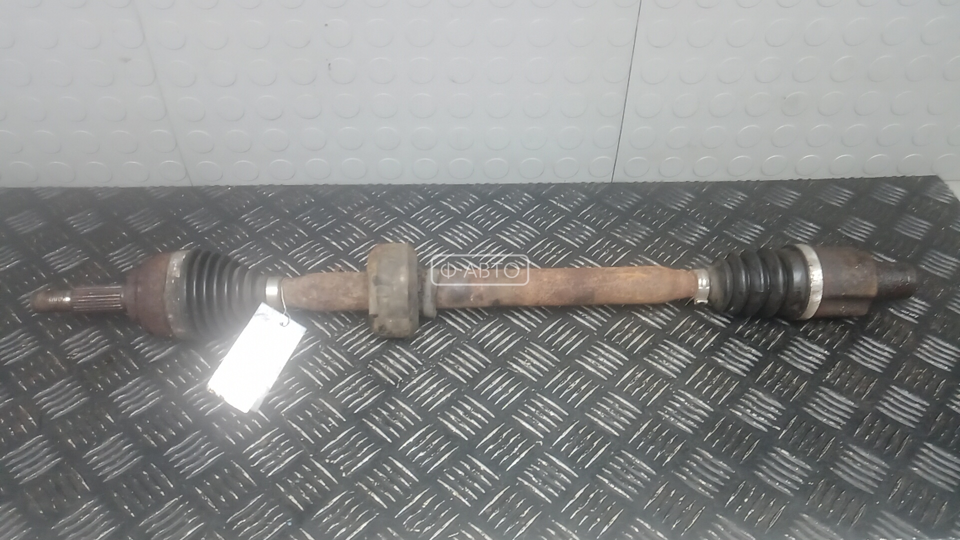 Привод передний правый