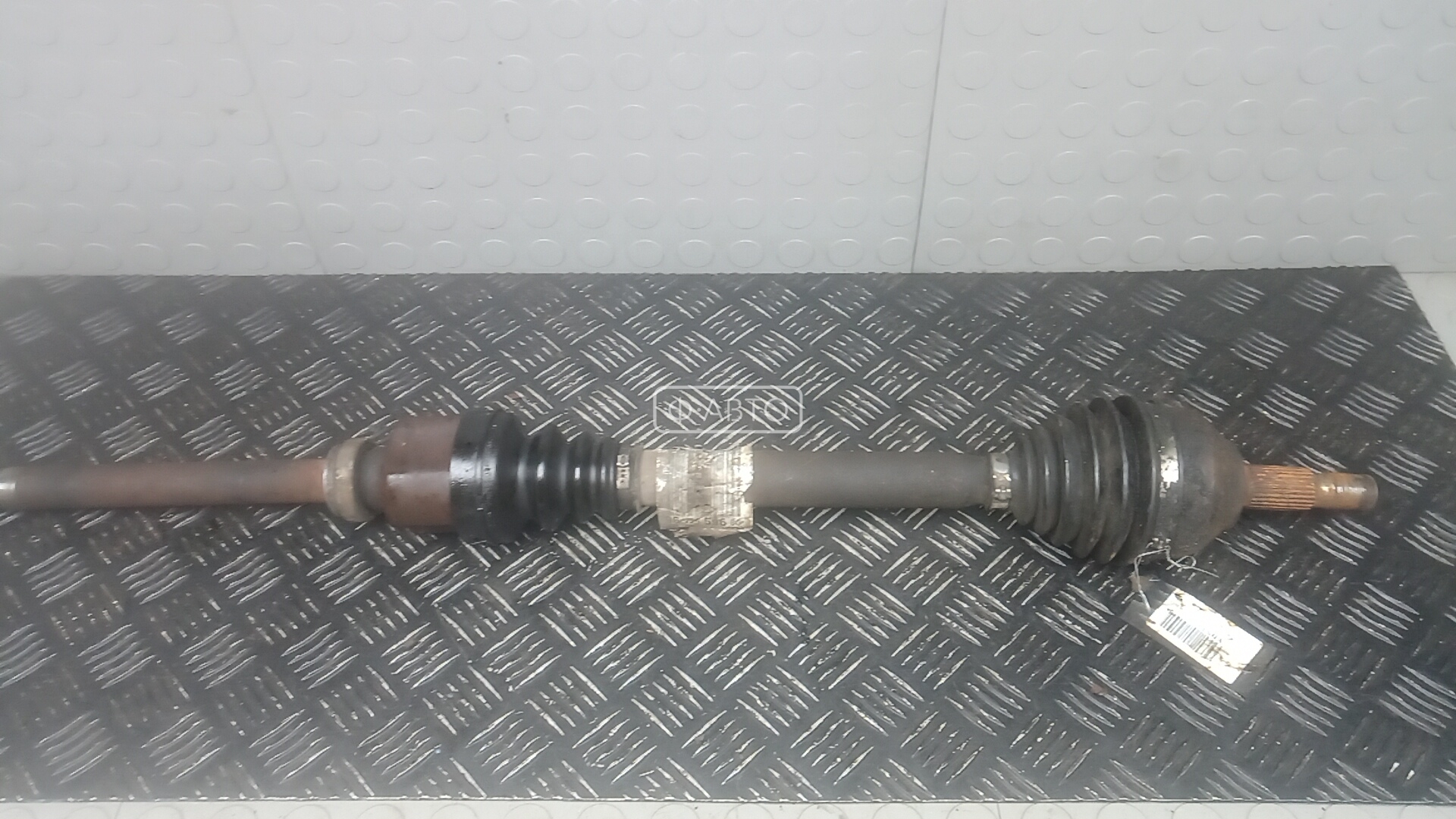 Привод передний правый