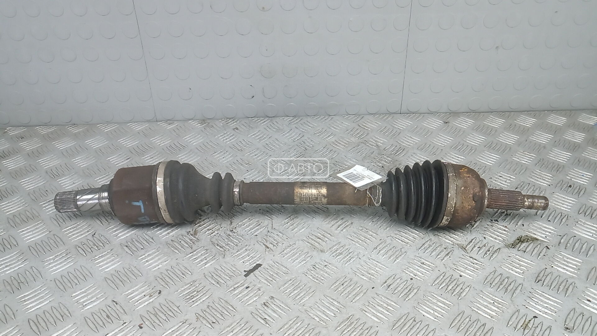 Привод передний левый