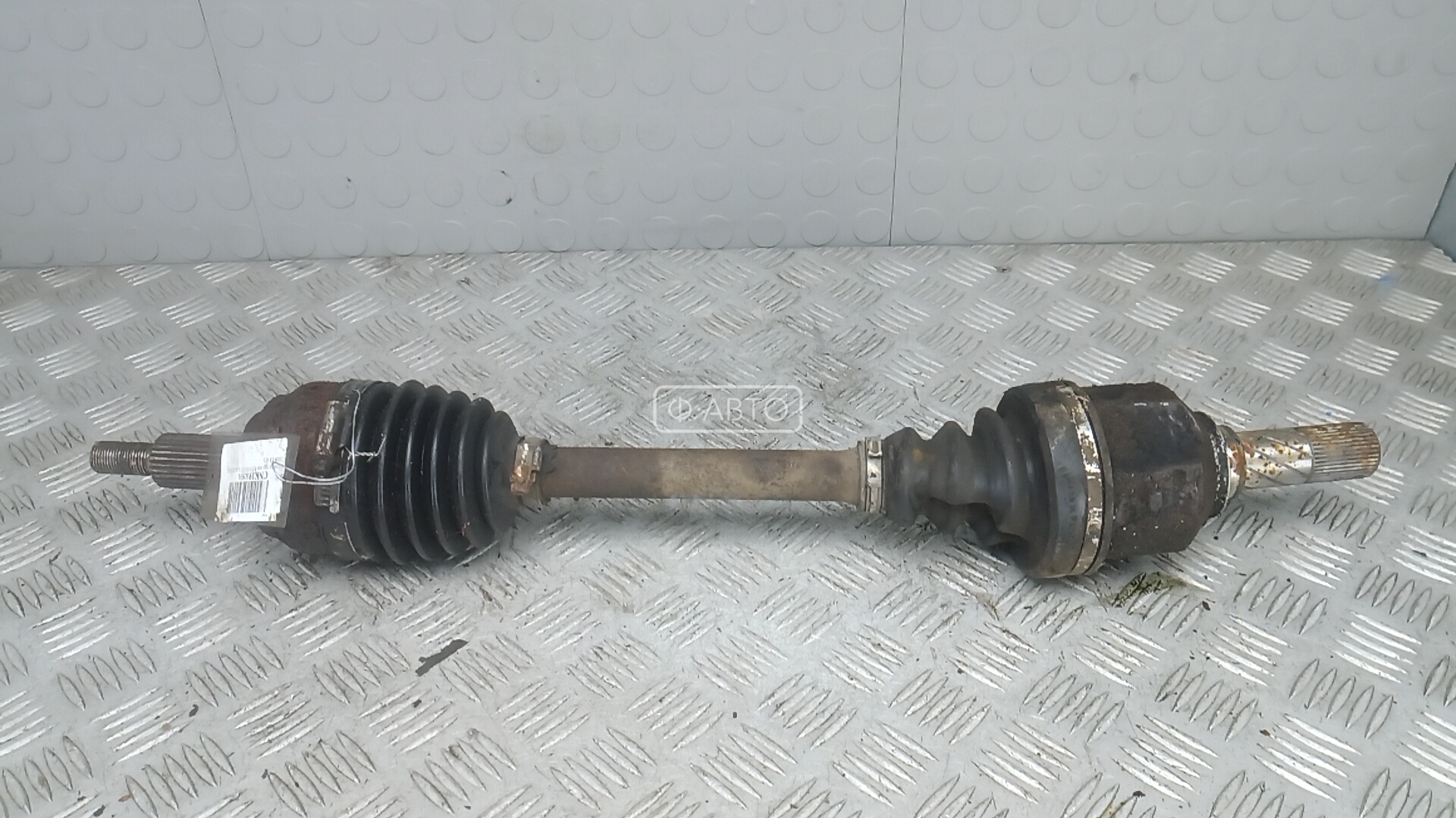 Привод передний левый