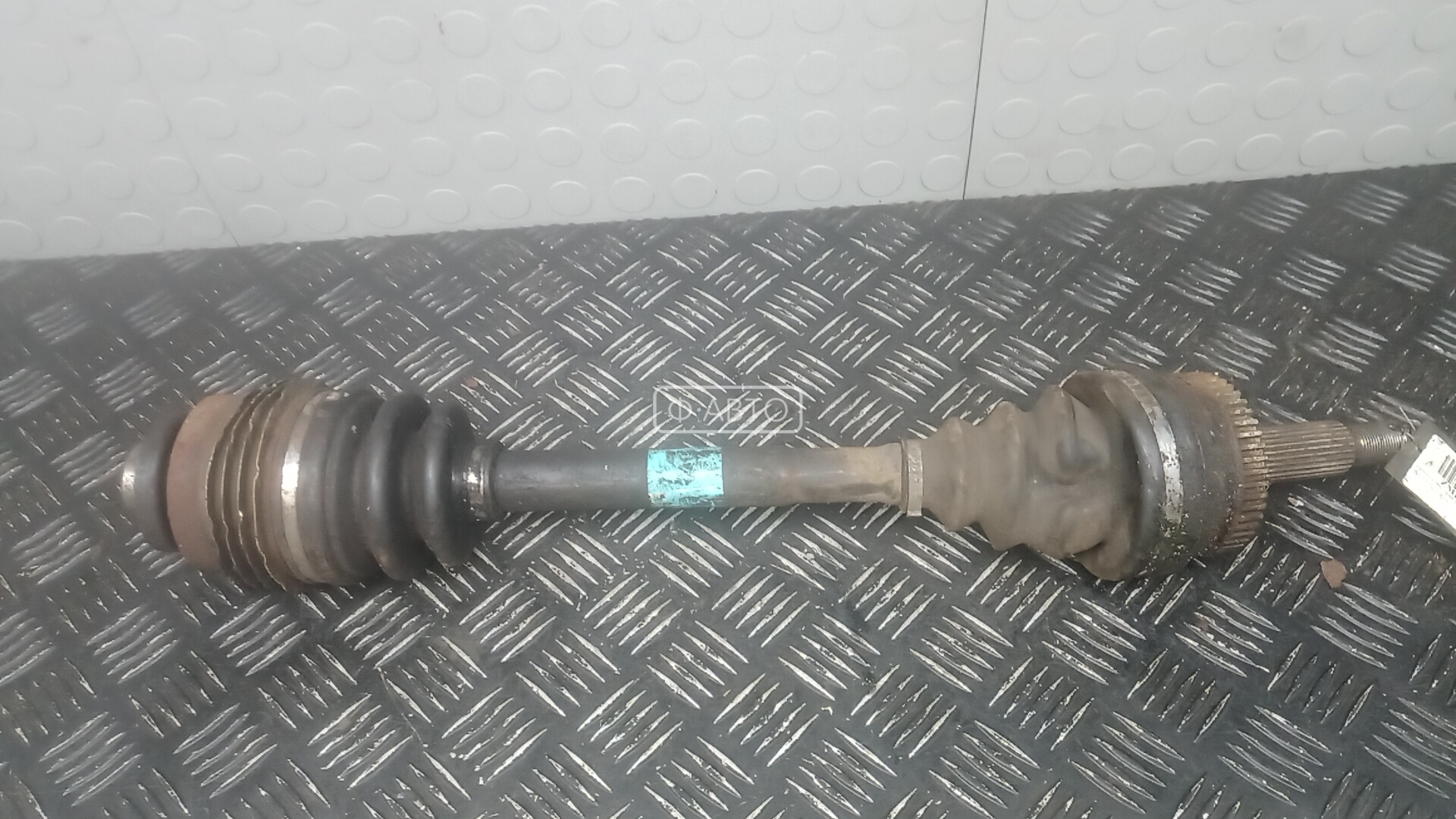 Привод передний правый