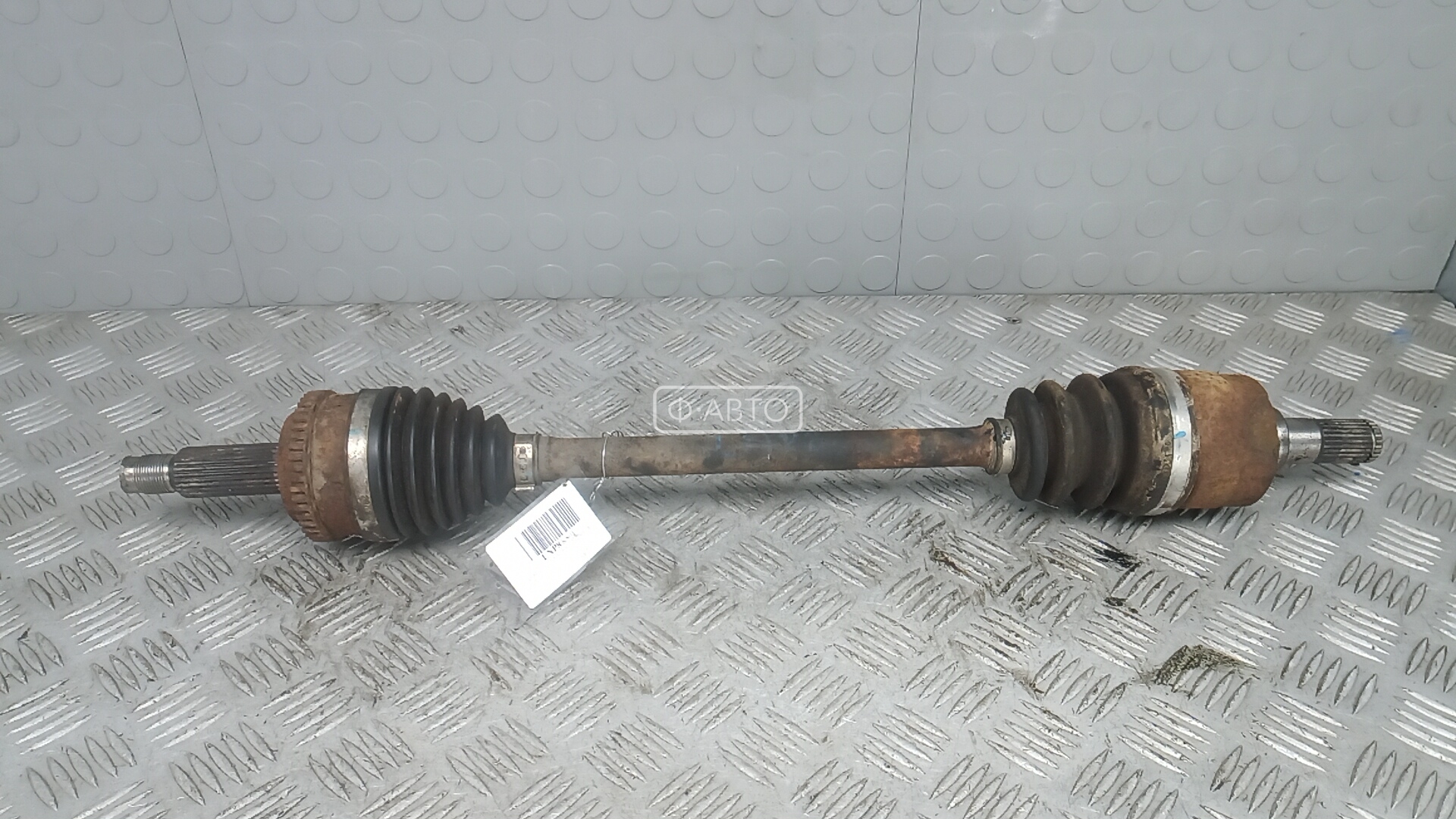 Привод передний левый