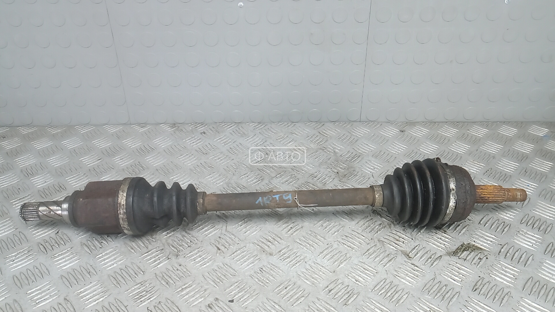 Привод передний левый