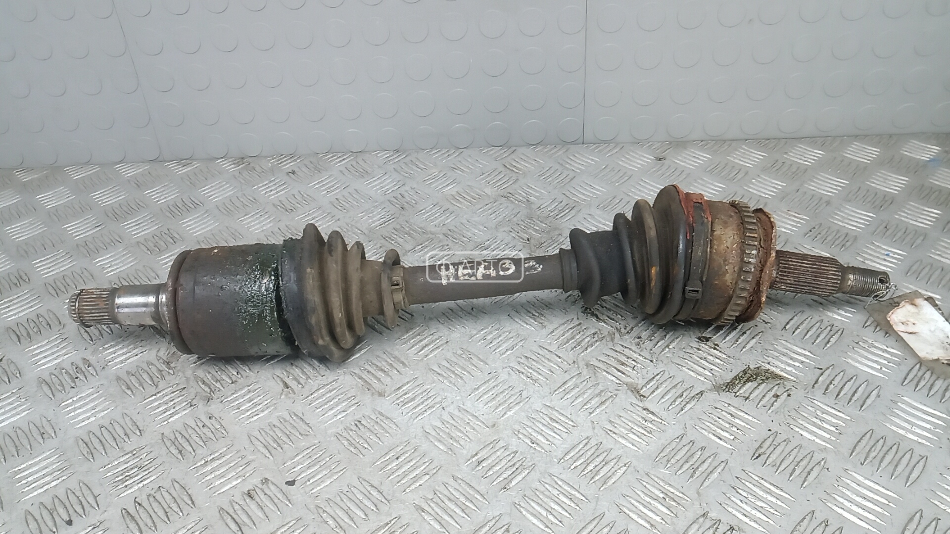 Привод передний левый