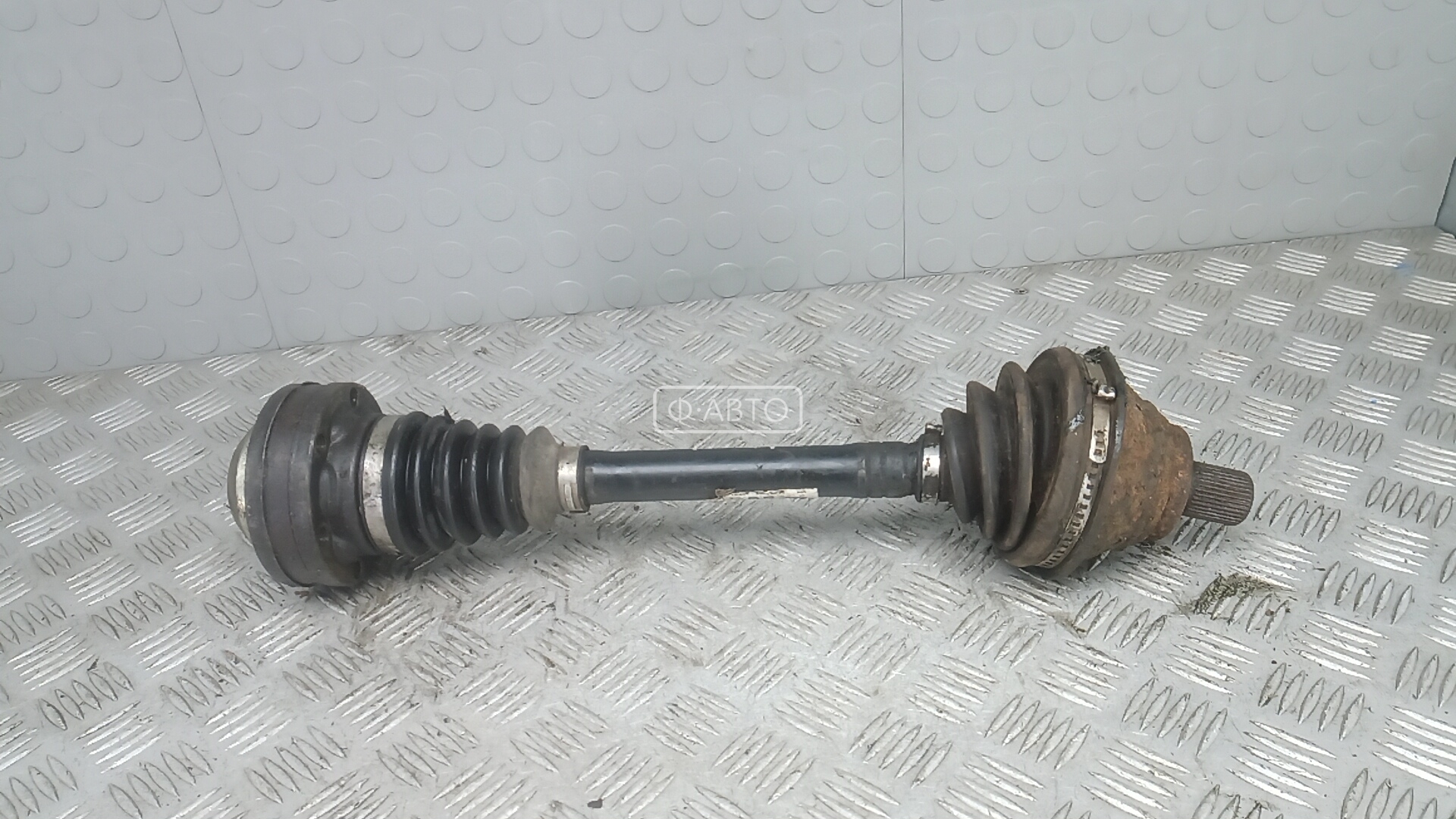 Привод передний левый