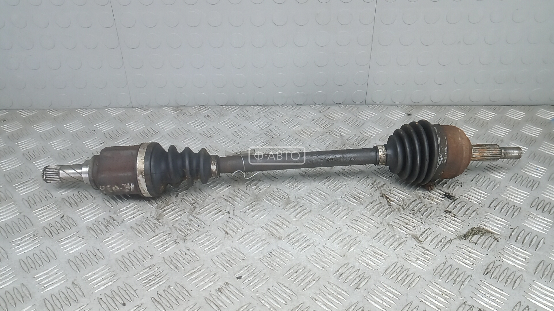 Привод передний левый