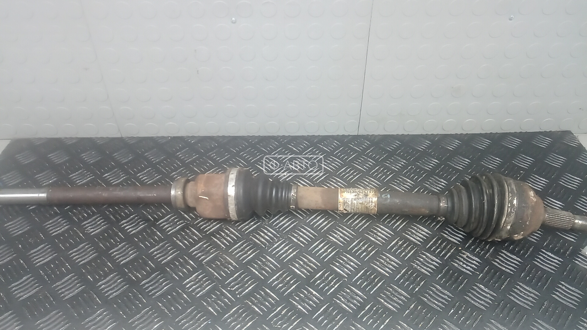 Привод передний правый