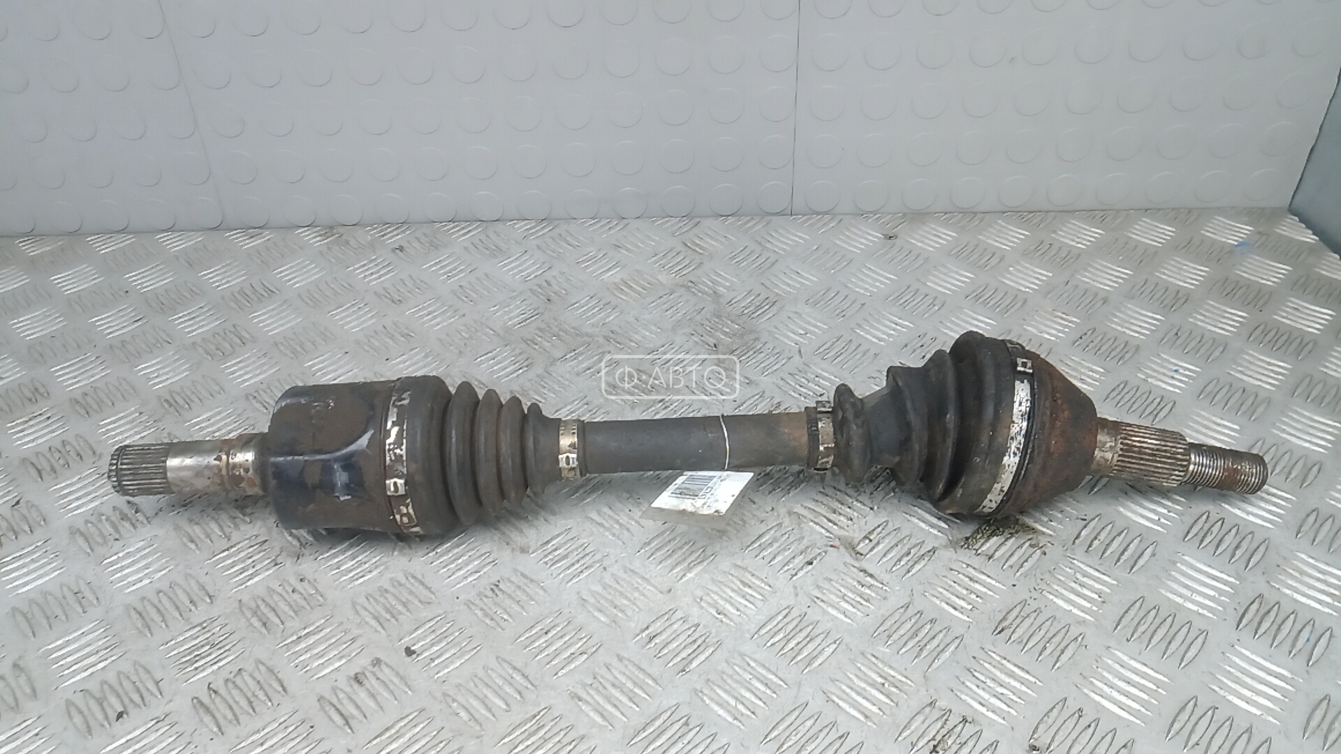 Привод передний левый