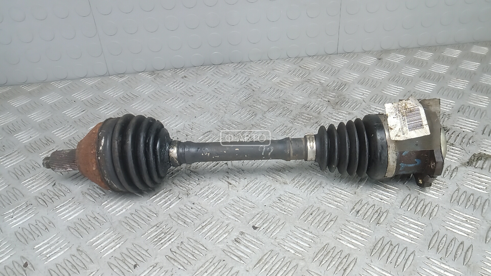 Привод передний левый