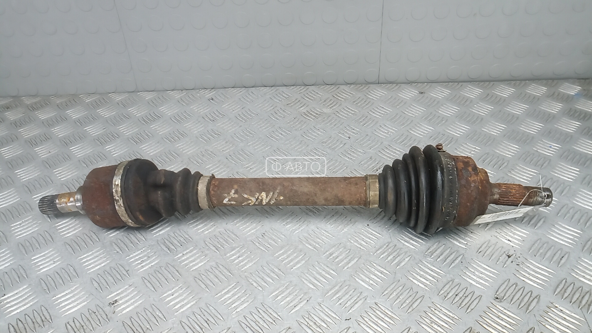 Привод передний левый