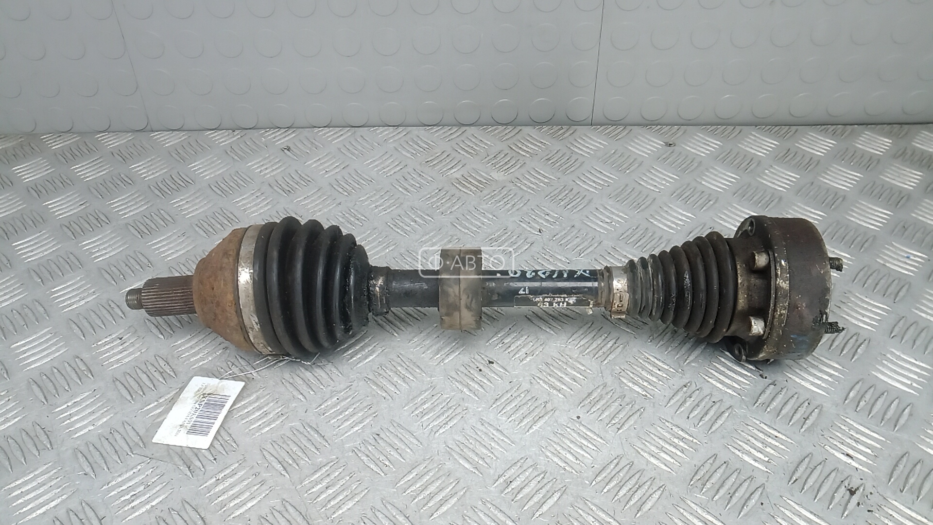 Привод передний левый