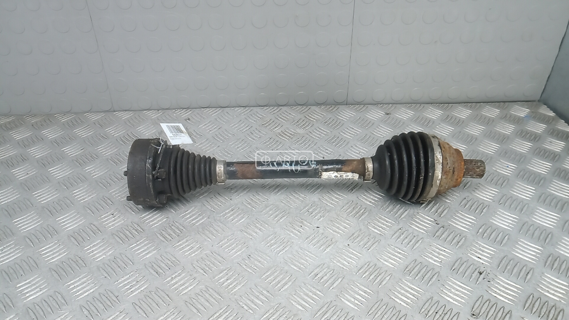 Привод передний левый