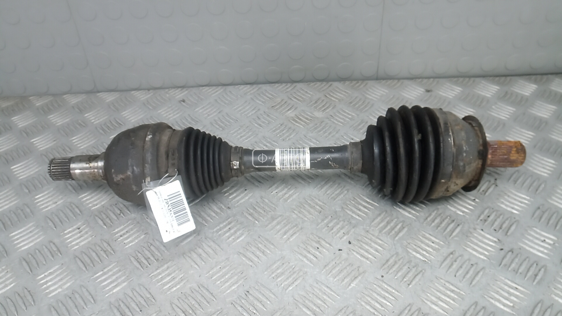 Привод передний левый