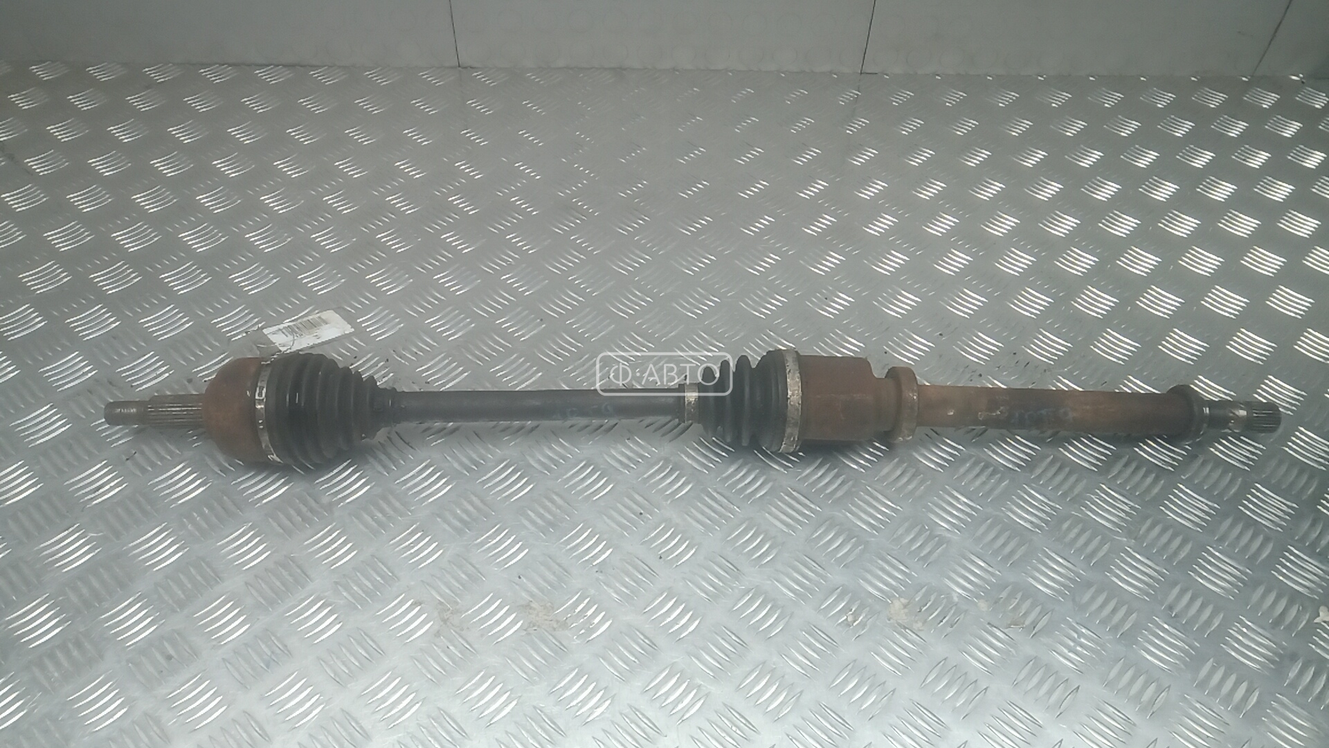 Привод передний правый