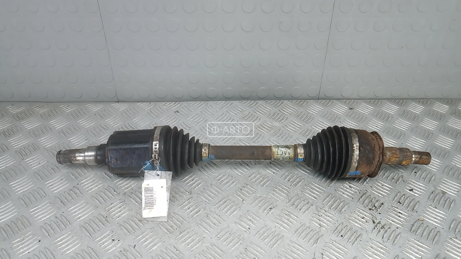 Привод передний левый