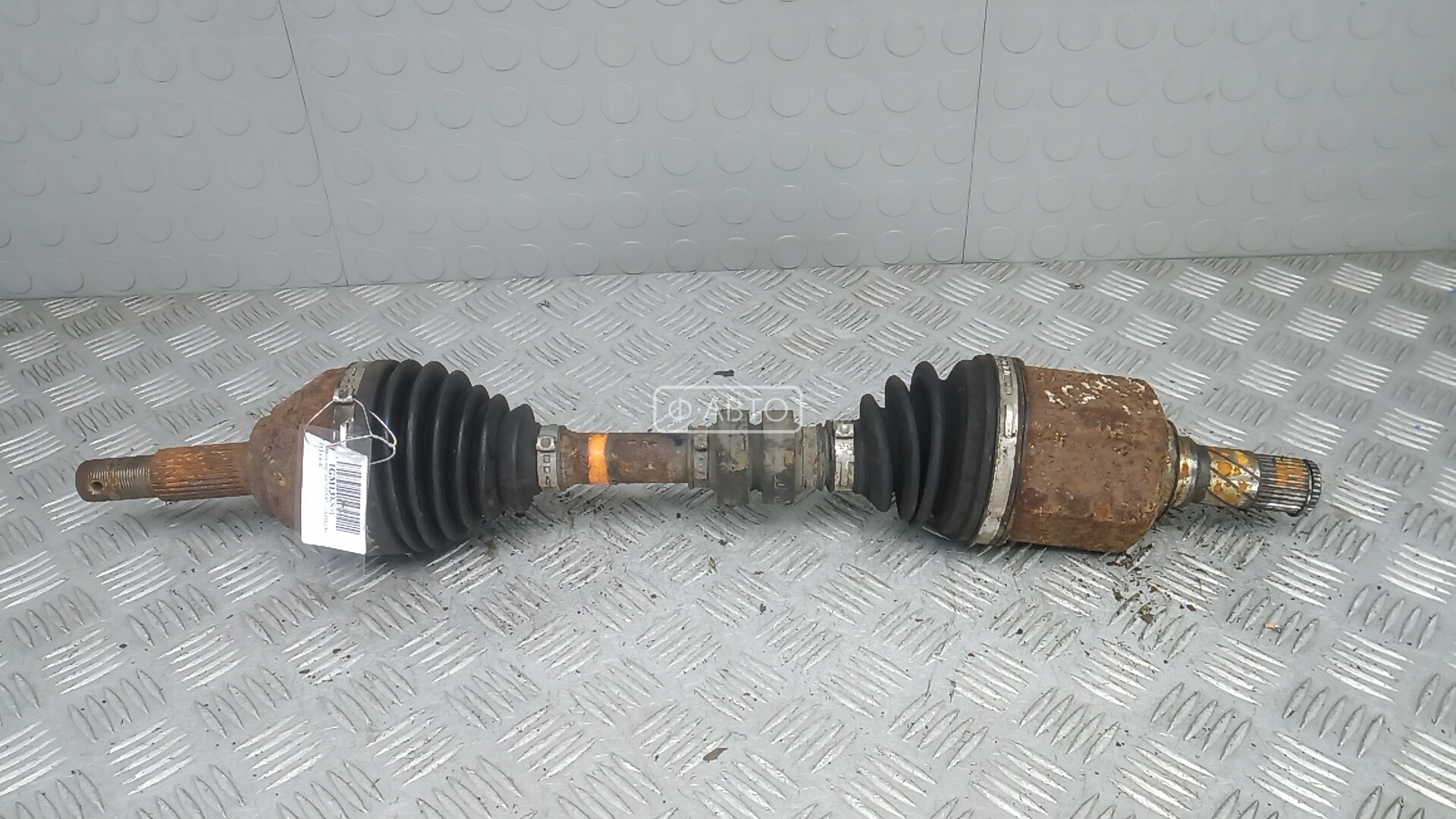 Привод передний левый