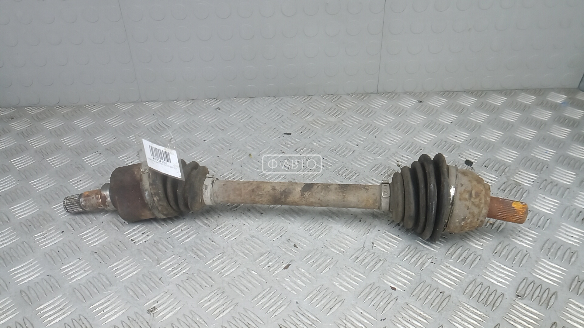 Привод передний левый