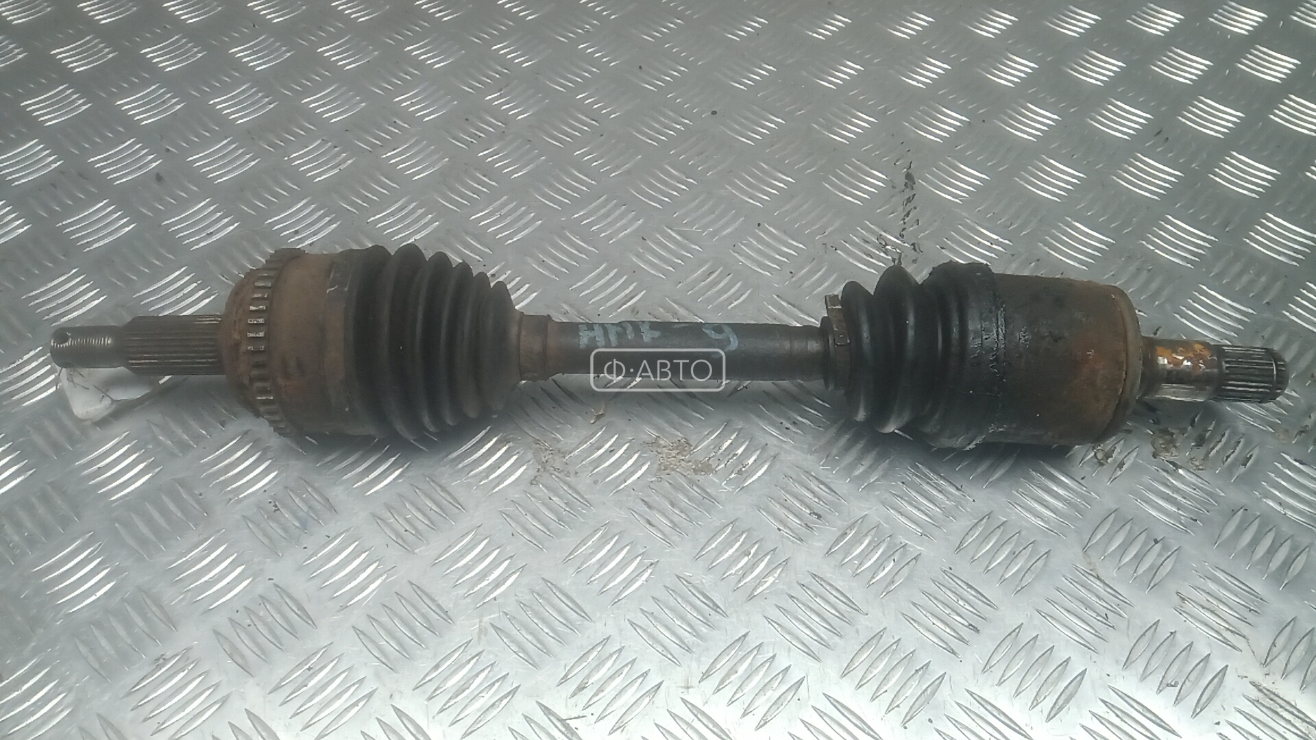 Привод передний правый