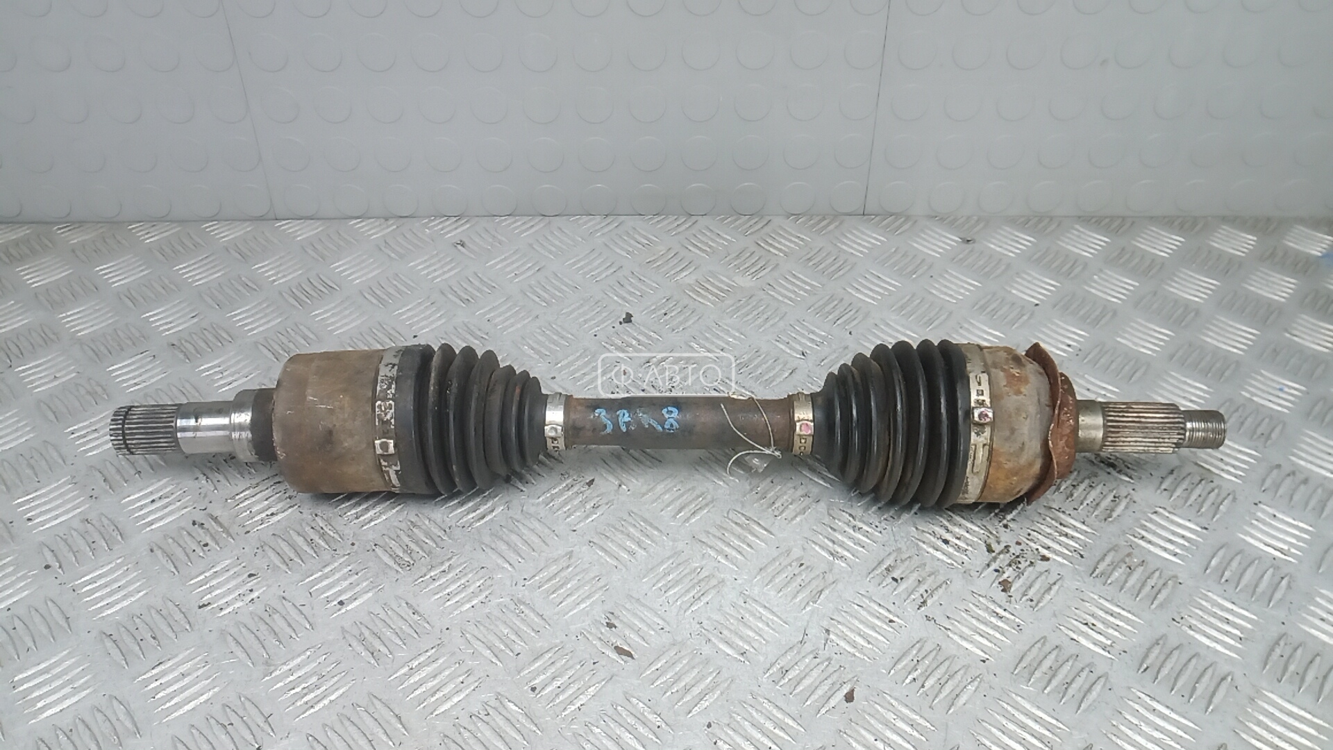 Привод передний левый