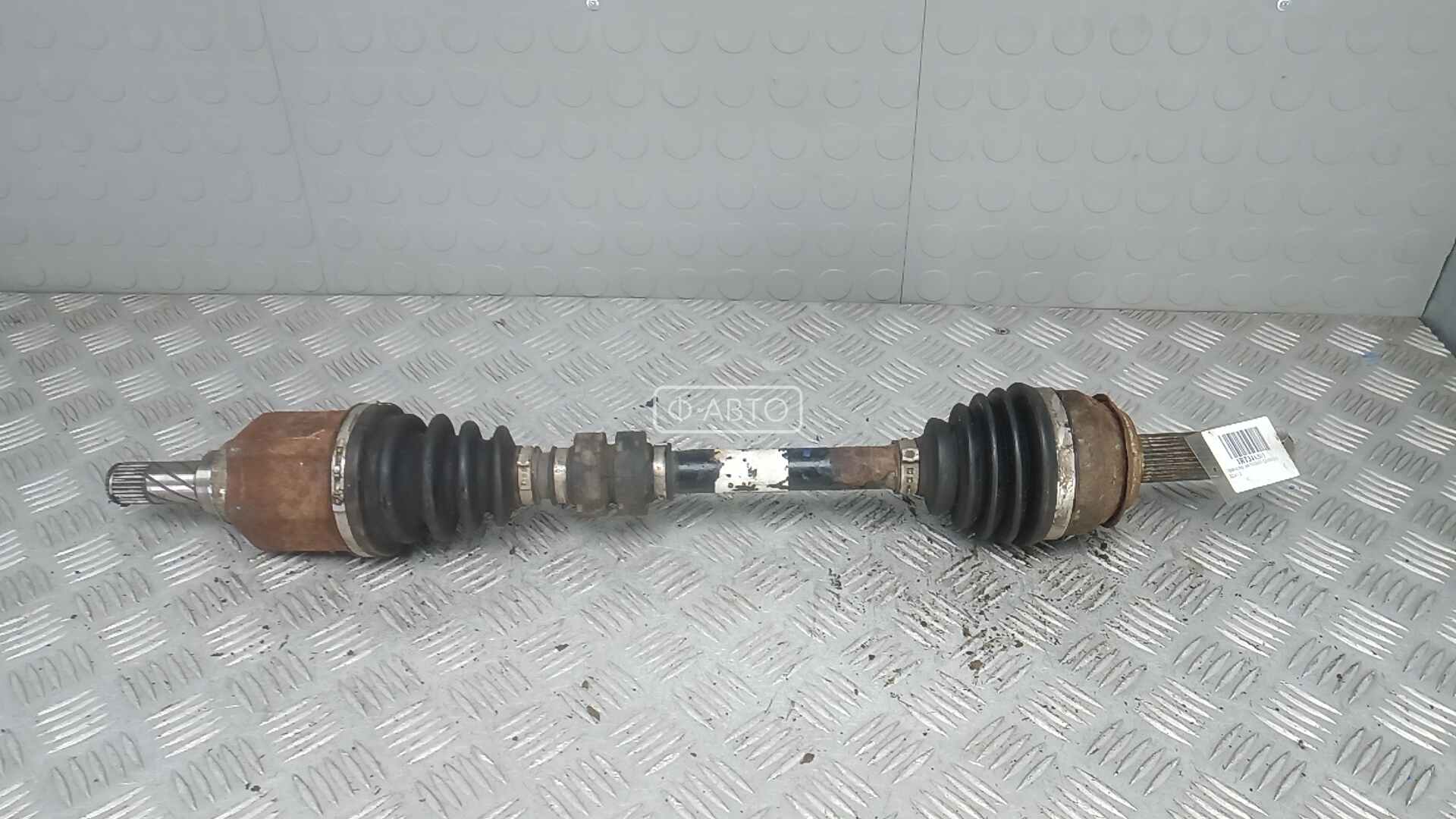 Привод передний левый