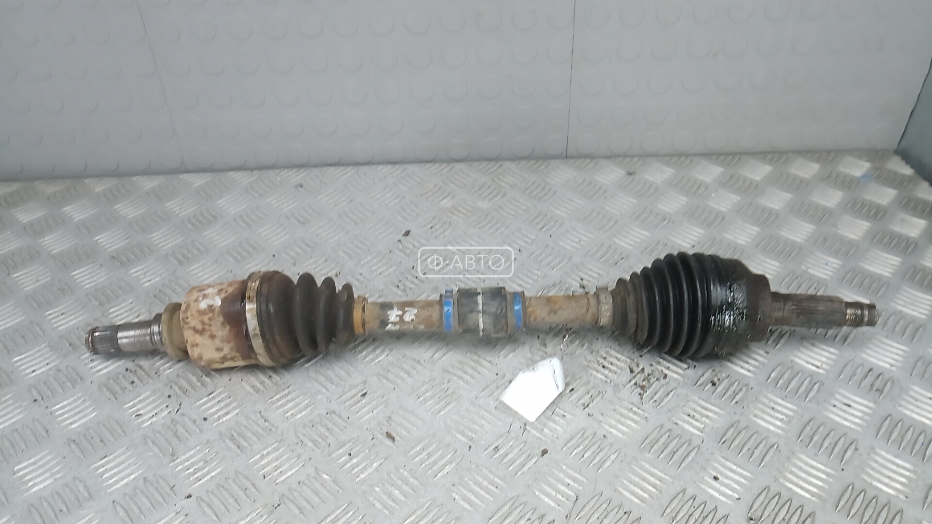 Привод передний левый