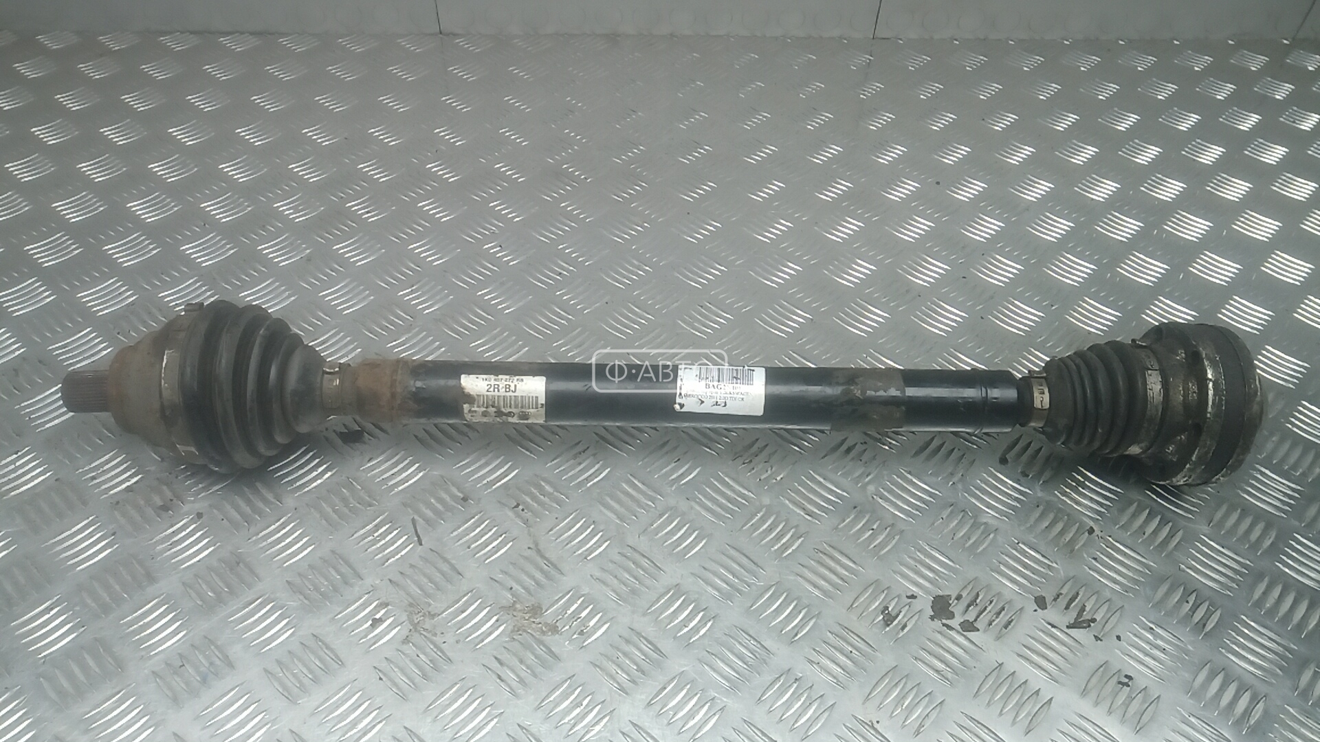 Привод передний правый