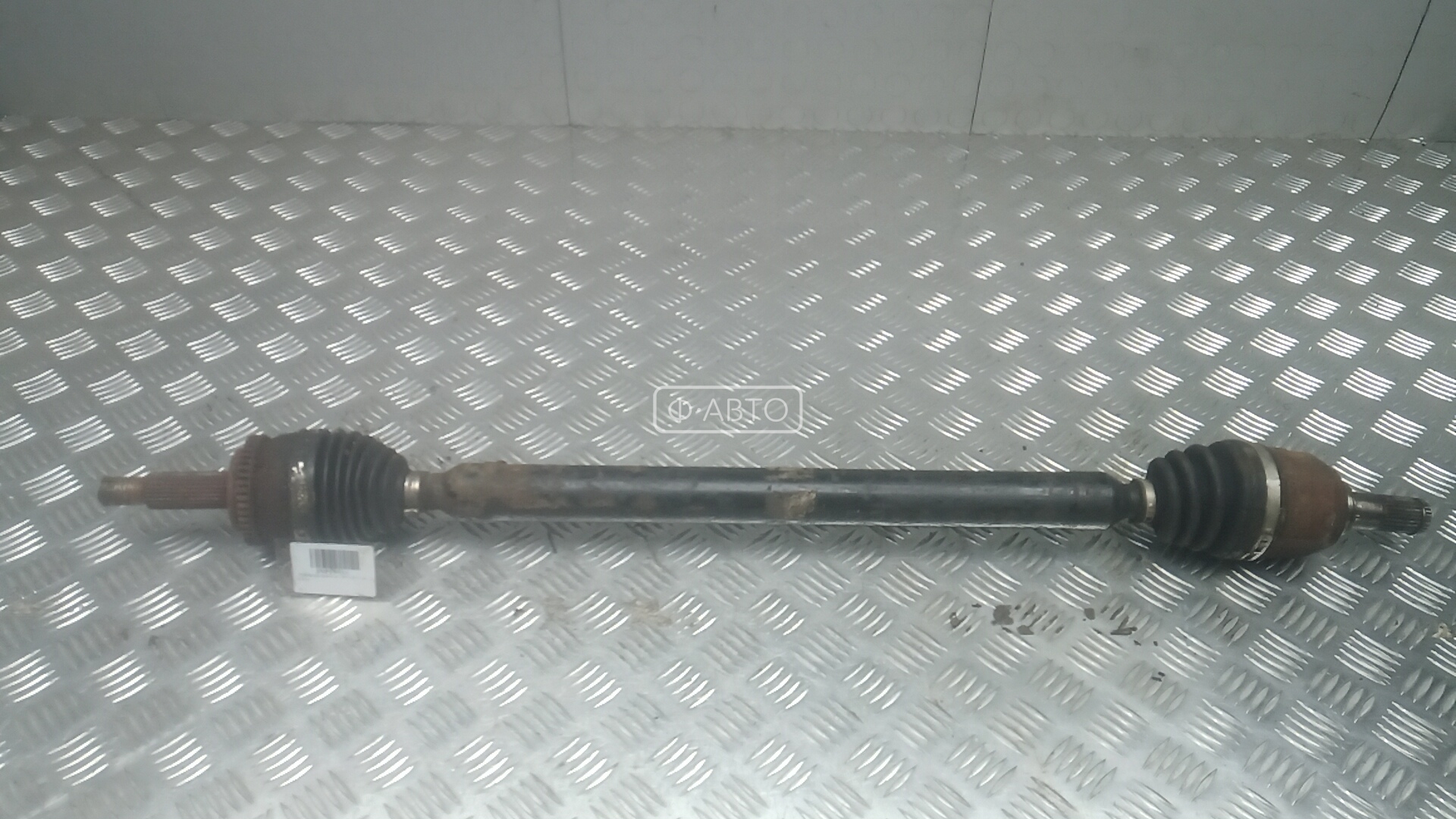 Привод передний правый