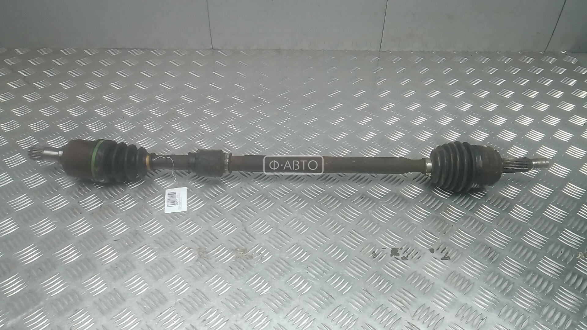 Привод передний правый