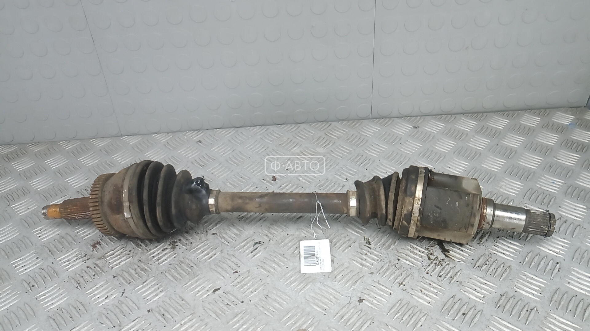 Привод передний левый