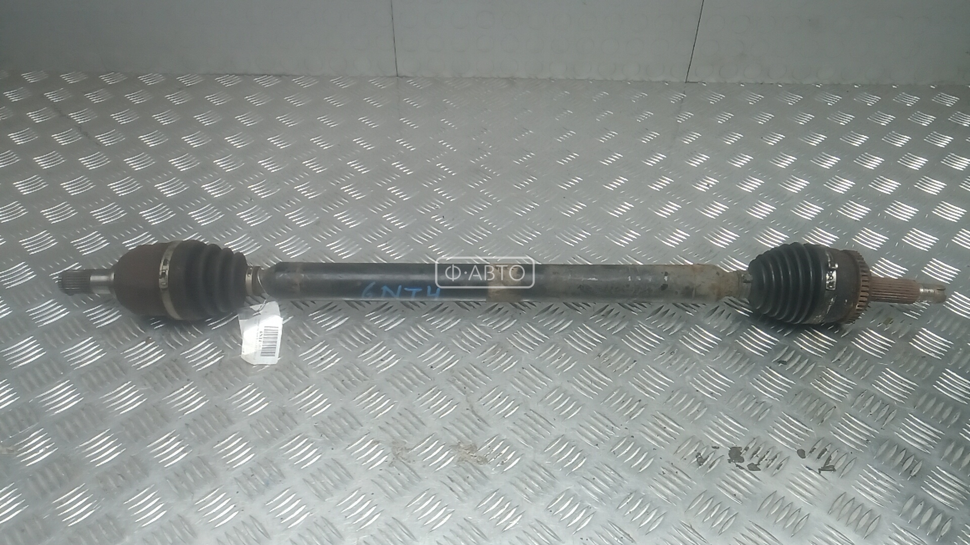 Привод передний правый