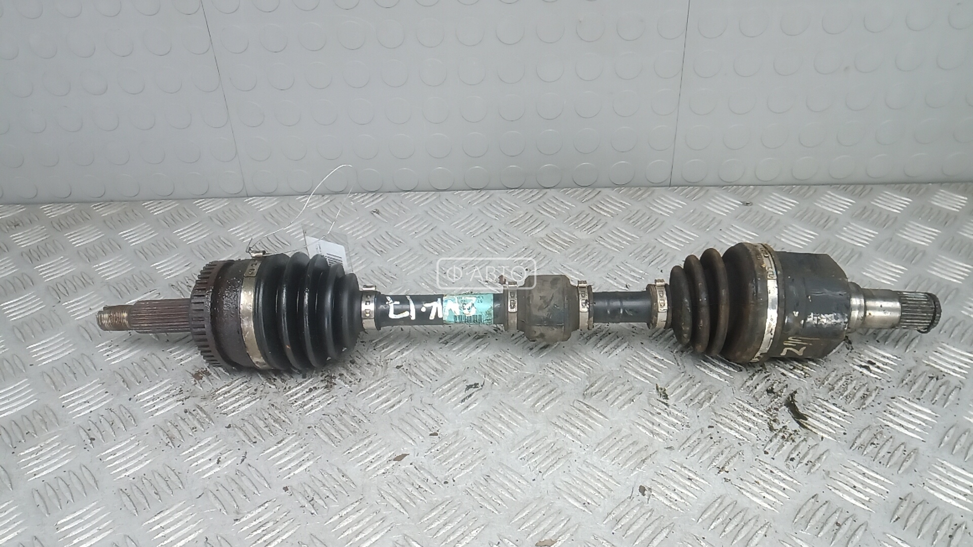 Привод передний левый