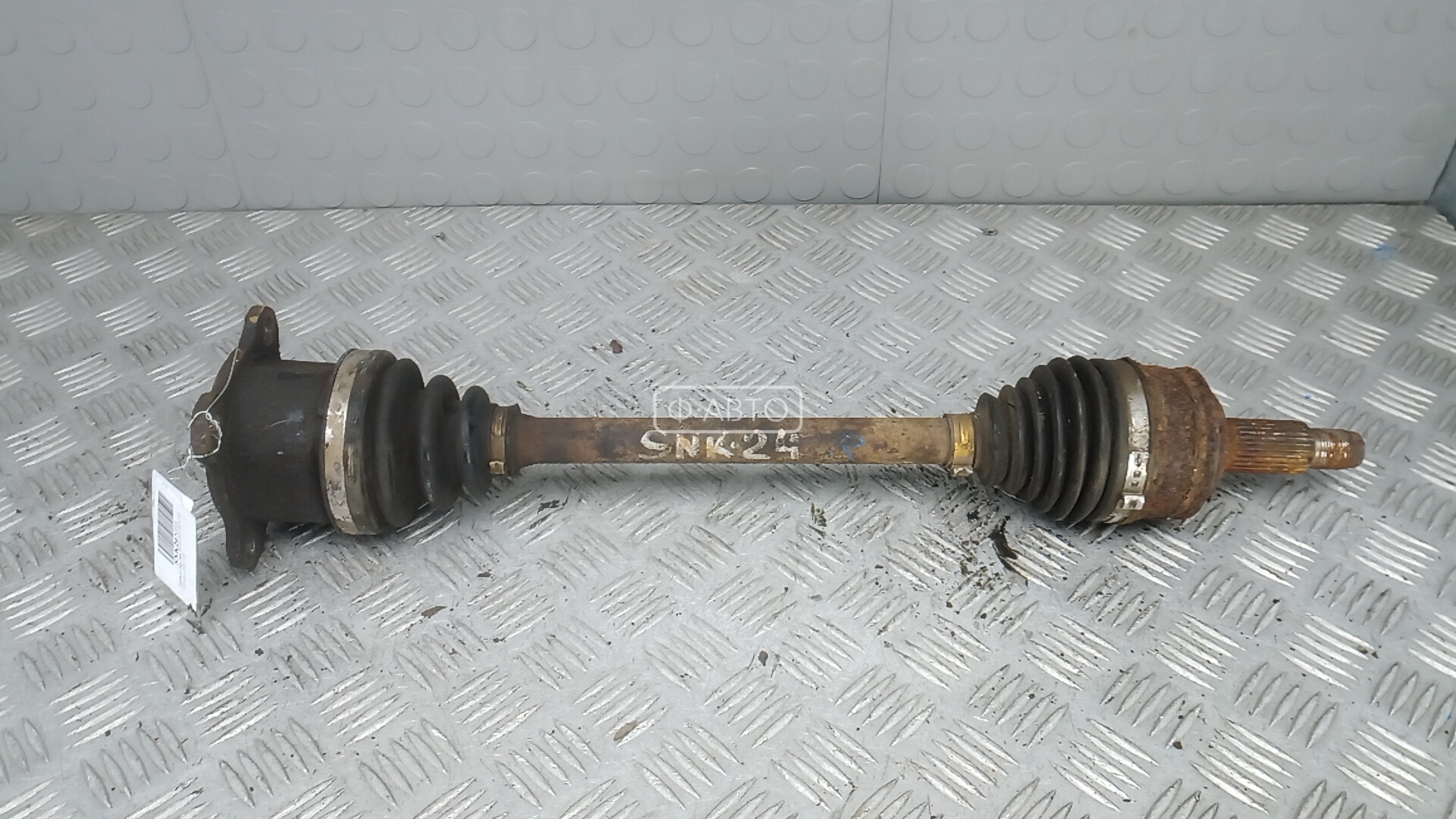 Привод передний левый