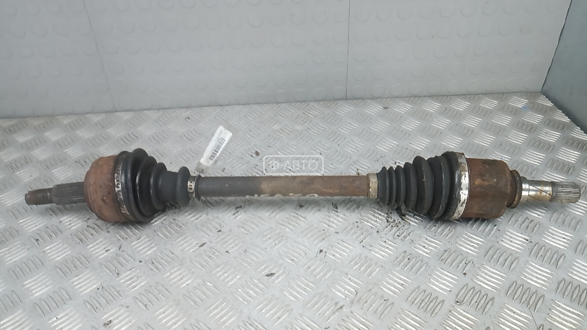 Привод передний левый