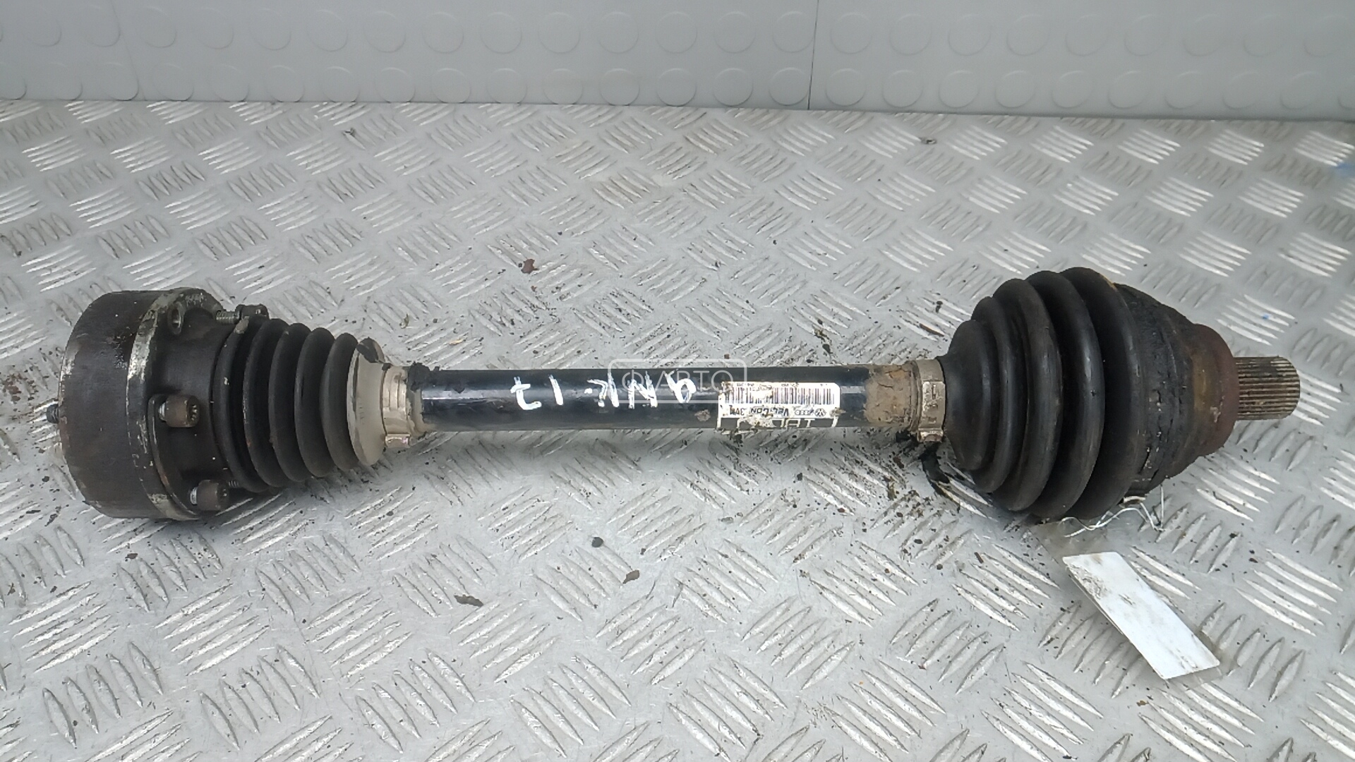 Привод передний левый