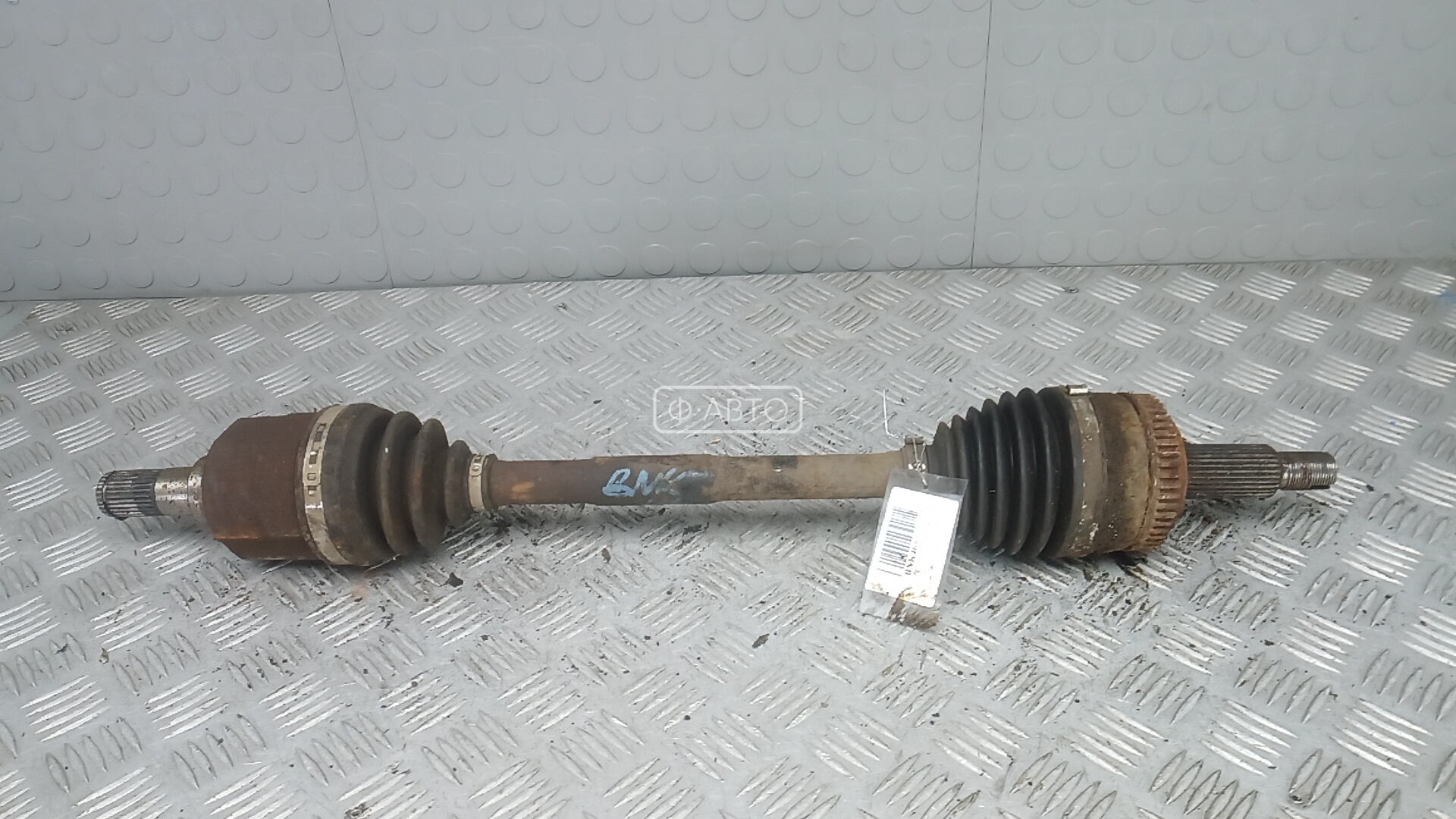 Привод передний левый