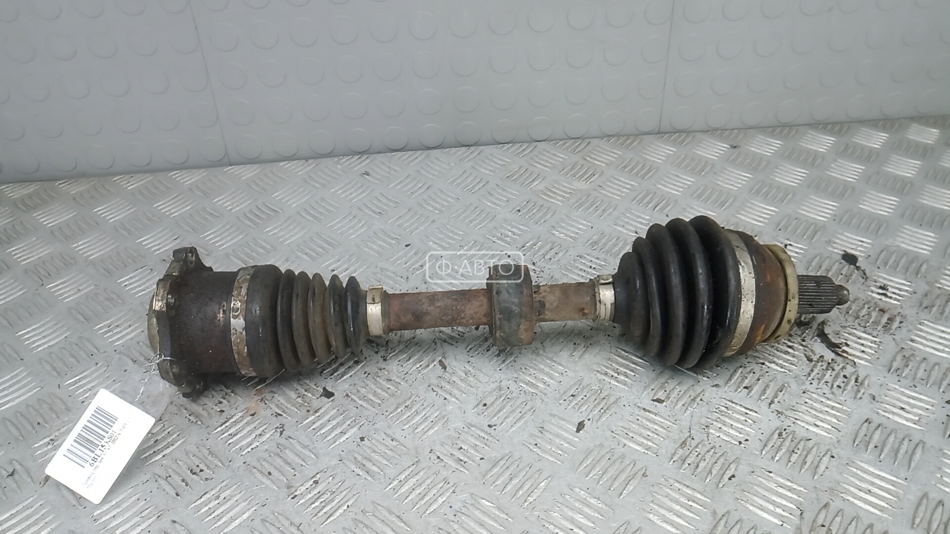 Привод передний левый