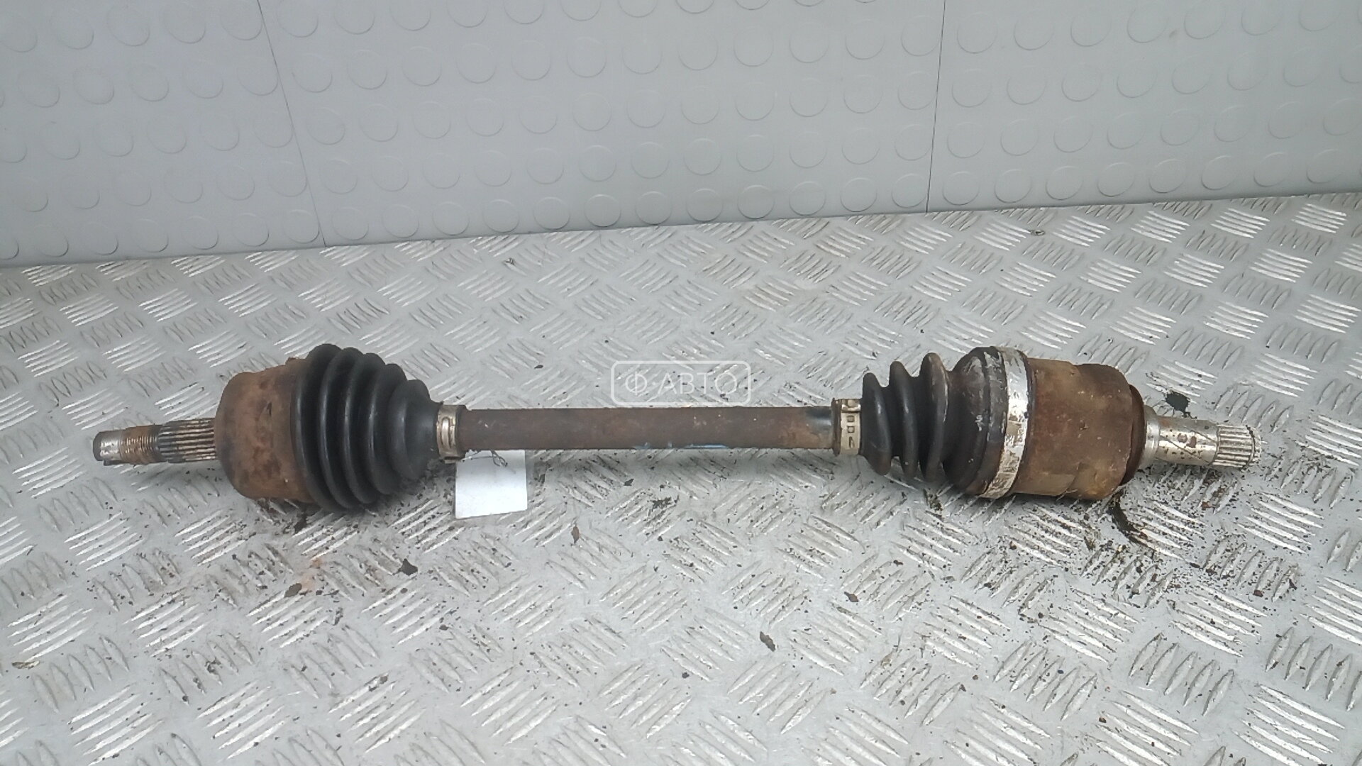 Привод передний левый